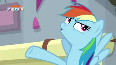 My Little Pony 8. Sezon - 1. Bölüm - Okulun İlk Günü