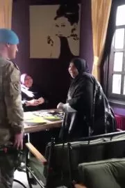 Askerden Annesine Duygulandıran Sürpriz