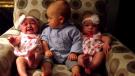 İkizleri Görünce Kafası Karışan Bebek