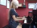 Piyano Çalma Konusunda Çığır Açan Hanım