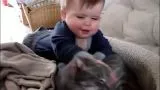 Bebek Ve Kedinin İnanılmaz Dostluğu